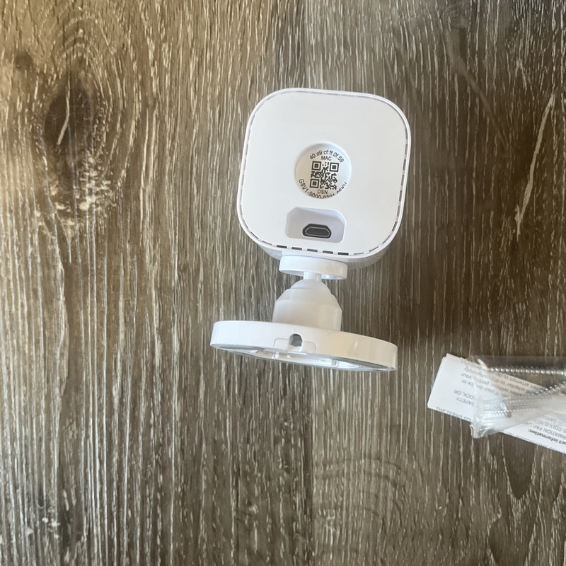 Blink Mini Indoor 1080p Wireless Security Camera - White gallery