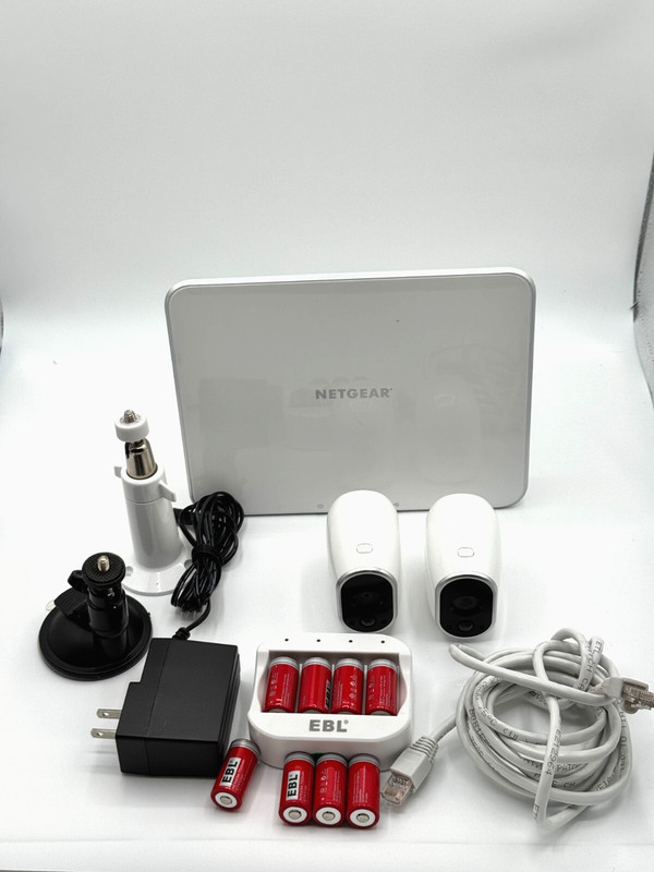 NETGEAR ARLO Camera Set Up 2-pack Value Kit w/ rechargeable batteries + charger
