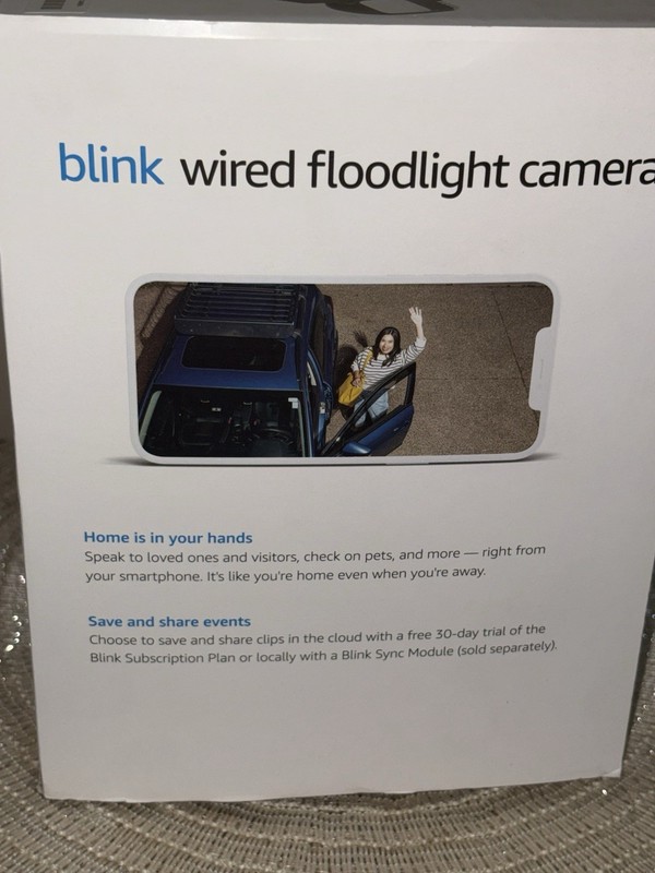 Blink Wired Floodlight Camera Smart Security Camera 2600 Lumens HD Live View NEW gallery
