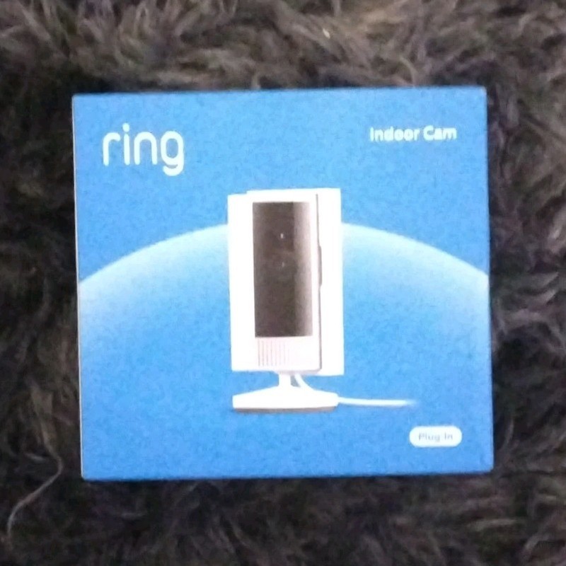 Ring Indoor Cam Plug-In IP Surveillance Camera 1080p Color Wi-Fi Ring App Indoor
