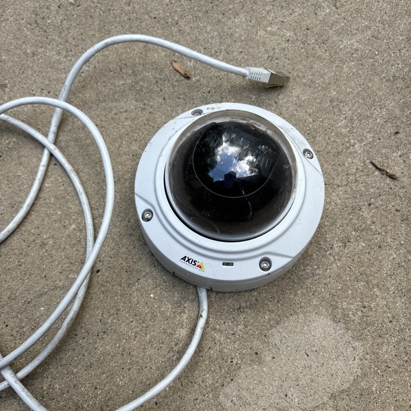 Axis M3026-VE 3MP Outdoor Fixed Dome Camera – FOR PARTS