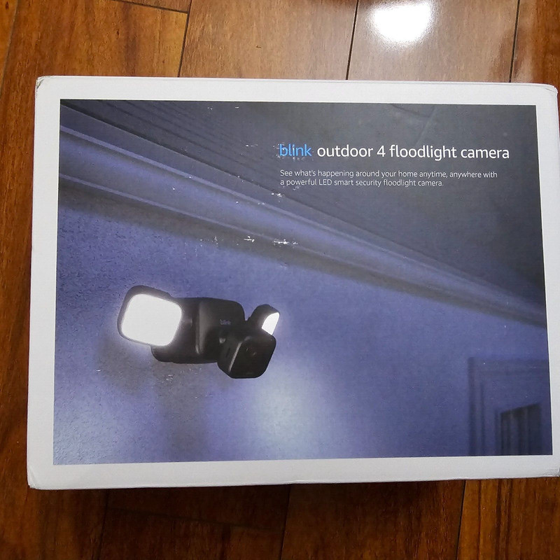 Blink - Outdoor 4 Battery-Powered 1080p Security Camera with Floodlight - Black gallery