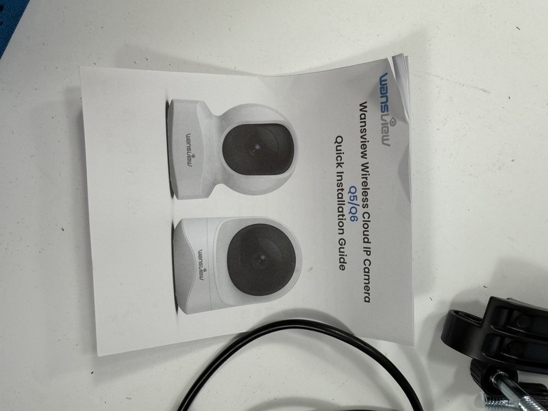 Indoor Security Camera Model Q5, 2.4ghz Wi-Fi Untested gallery