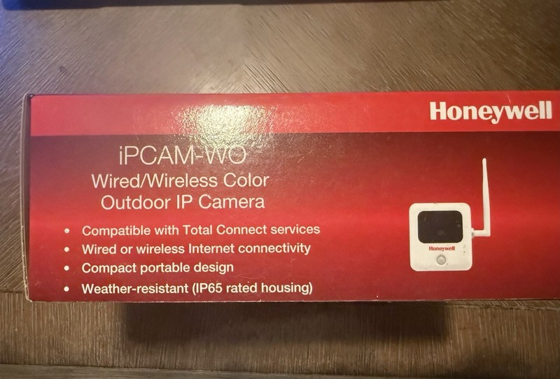 Honeywell iPCAM-WO Wire/Wireless Color Outdoor IP Camera New Old Stock gallery