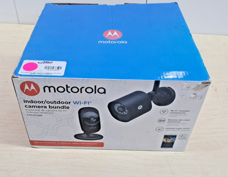 Motorola Outdoor/Indoor Camera FOCUS7268 (OPEN BOX) gallery
