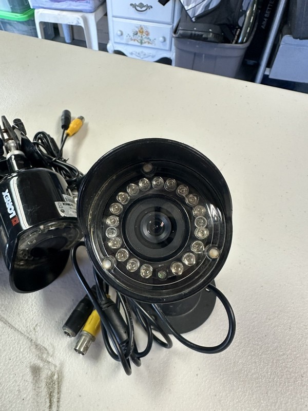 Used Lorex MC7662 Security Bullet Camera w/ Night Vision SET OF 4 Untested gallery