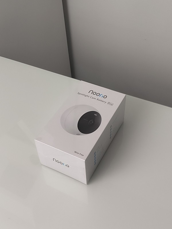 Noorio Spotlight Cam B211 Wireless Outdoor NEW gallery