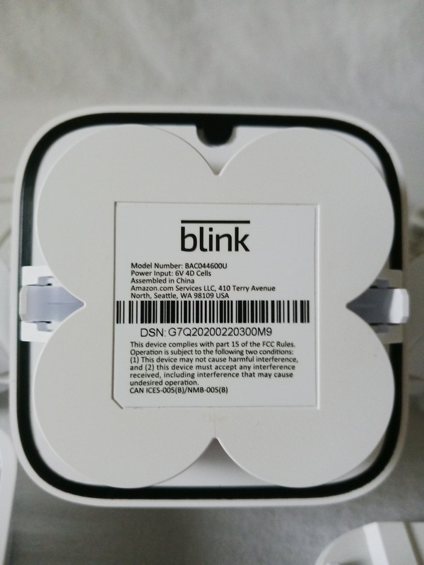 Blink Outdoor Wireless HD Security Camera Floodlight BAC044600U & Sync Module gallery