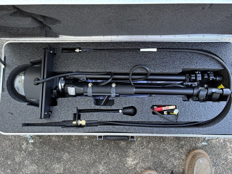 2 Agile Mesh Single Node AV7001 Cameras And AV1510 Controls gallery