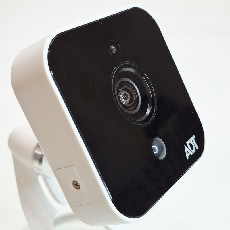 ADT OC835-V4 Pulse Outdoor HD Security Camera w/ Stand Cable AC Adapter Tested gallery