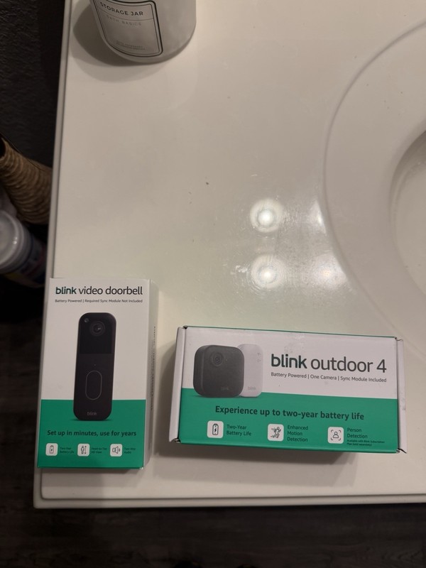 Blink Video Doorbell + Outdoor 4 Wireless Smart Security Cameras Brand New