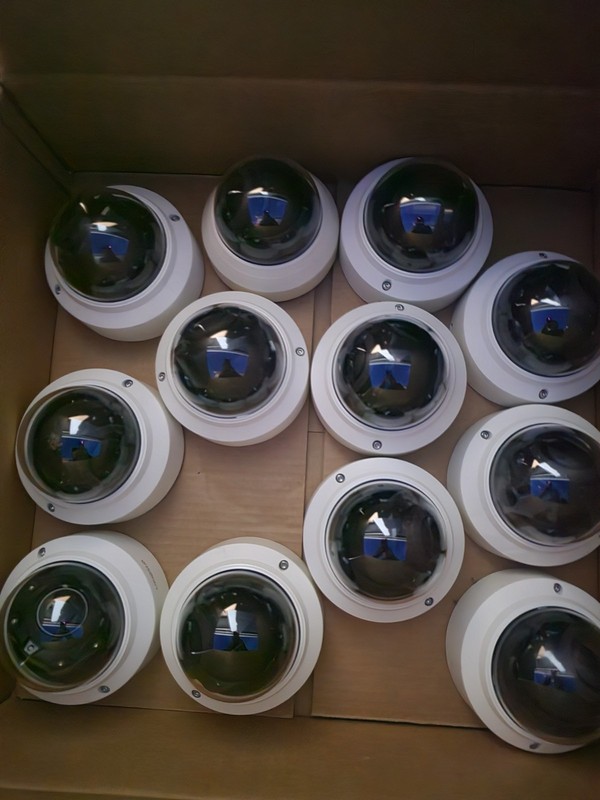 Wisenet XND-6080RV Wired Indoor Dome Security Camera *NOTE Below*