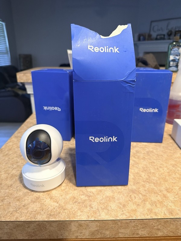 Reolink E1 Zoom 4K UHD Pan & Tilt Indoor Wi-Fi Camera 3X Optical Zoom gallery