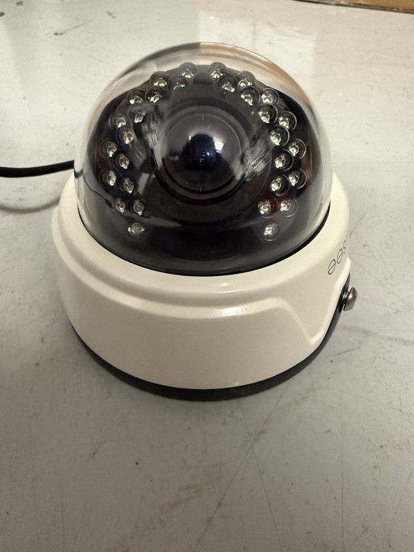 Q-SEE QD6001D High-Resolution Night Vision Weatherproof 650TVL Camera + 100 ft