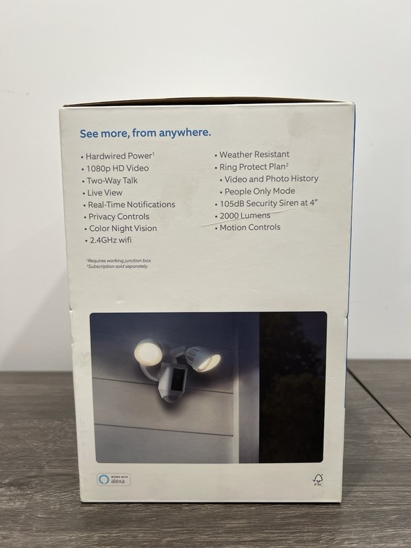 Ring Floodlight Cam Wired Plus, motion-activated 1080p HD video gallery