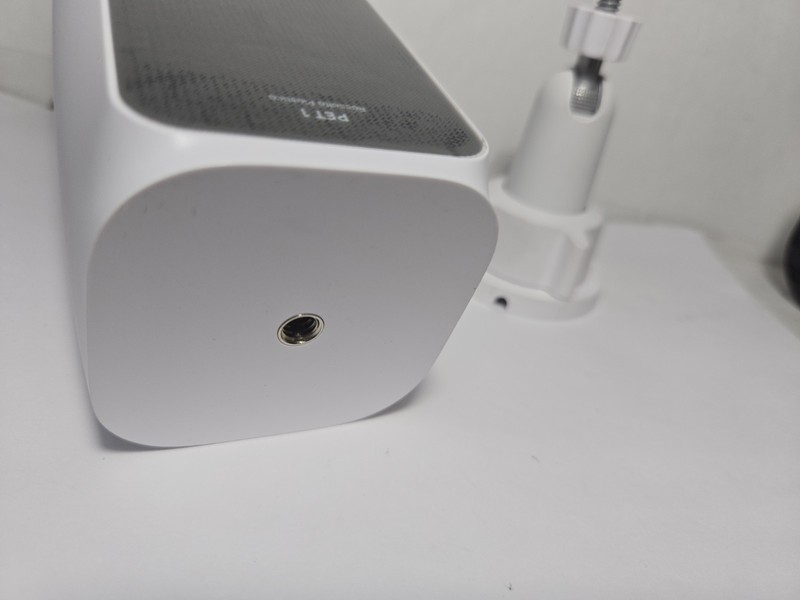 Eufy eufyCam S3 Pro 4K Solar Outdoor Wireless Camera White Excellent Cond gallery