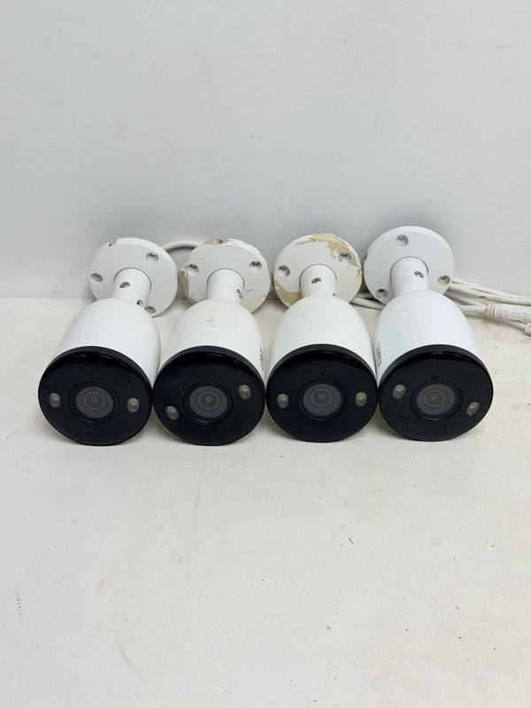 4 – Lorex 4K Ultra HD Smart Deterrence IP Cameras with Smart Motion (E893AB-Z)