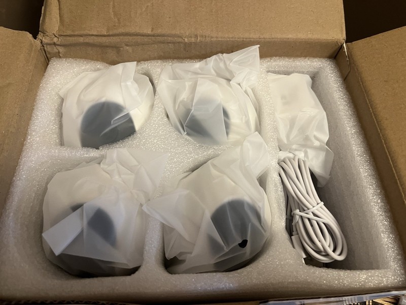 Cinnado D1 2K Indoor Security Camera 4 Pack Smart WiFi Home Surveillance gallery