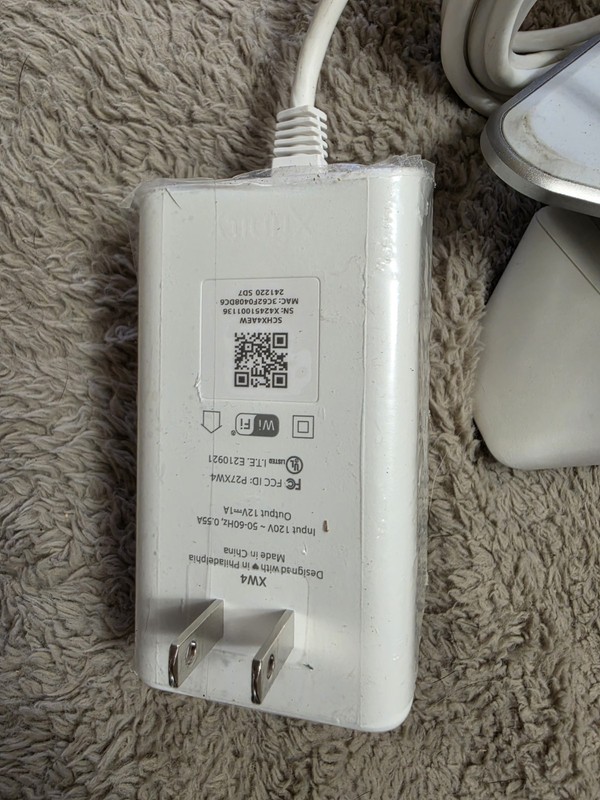 Xfinity XCAM2 SCHC2AEW HD Indoor Outdoor Security Camera w/ XW4 Power Adapter gallery