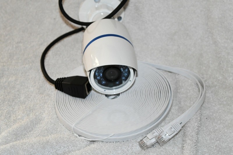 Abowone N01-704YRC-T2 720p 3.6MM Bullet IP Camera with PoE Function IP66 Rare w4