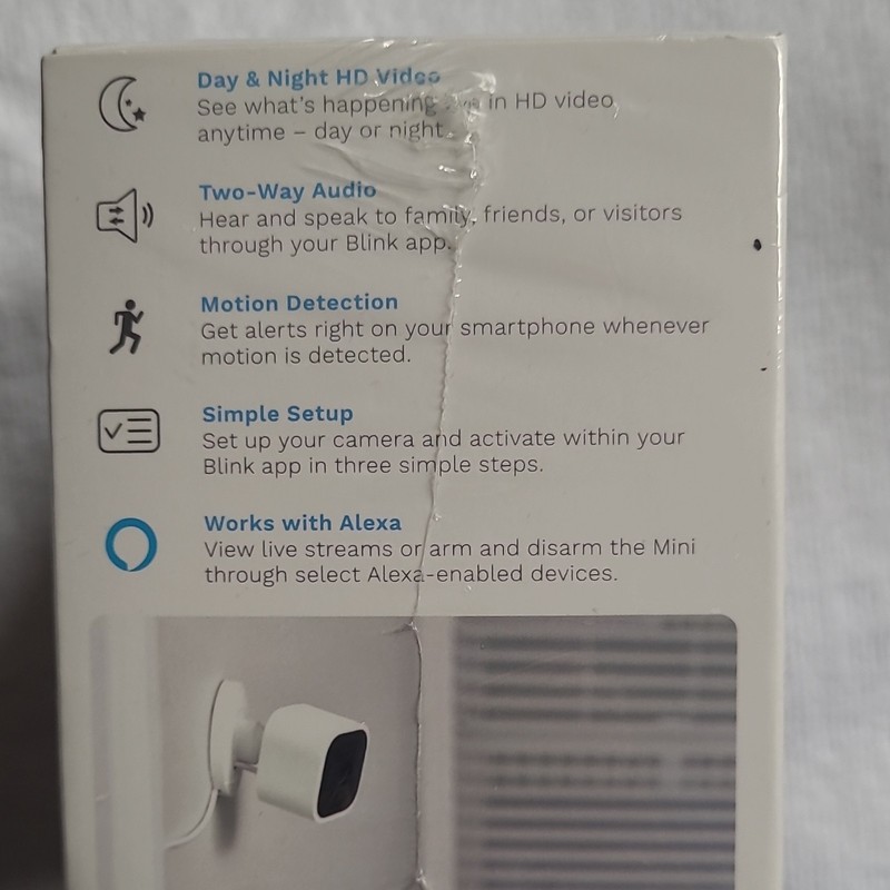 Blink Mini HD Wi-Fi Indoor Camera, Motion Detection, Two-Way Audio, Alexa, White gallery