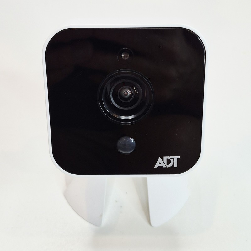 ADT OC835-V4 Pulse Outdoor HD Security Camera w/ Stand Cable AC Adapter Tested gallery