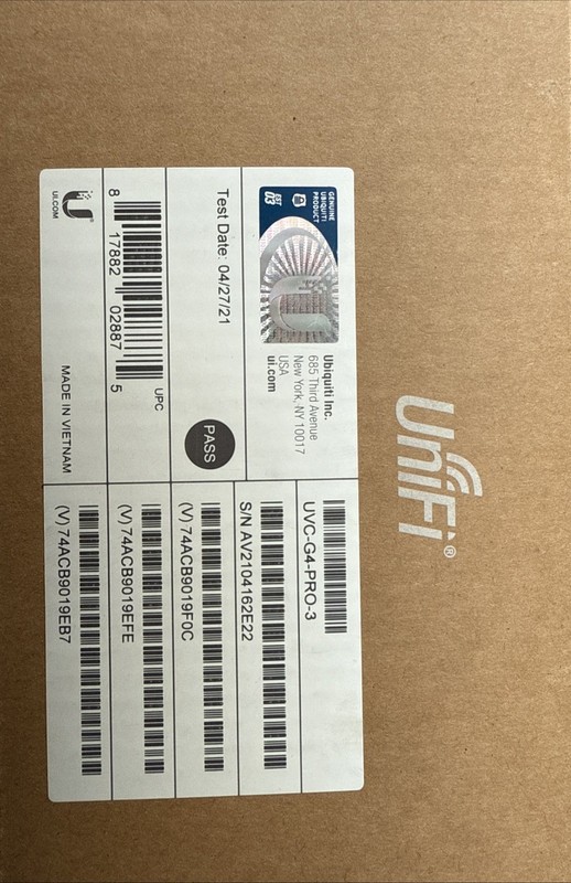 Ubiquiti Networks UniFi Video 4K Ultra HD 3x Zoom IP Camera UVCG4PRO3 G2U