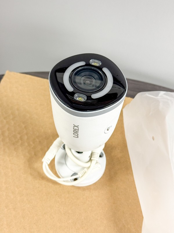 Lorex 4K Ultra HD Smart Deterrence IP Camera w/Smart Security Lighting E895AB gallery