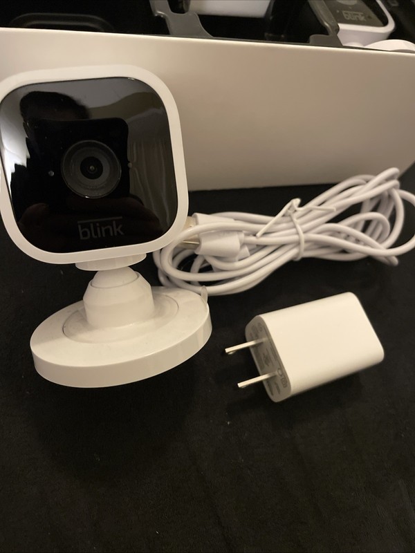 Blink Mini Indoor HD Smart WiFi Security Camera 2-Pack Wired One New In Box gallery