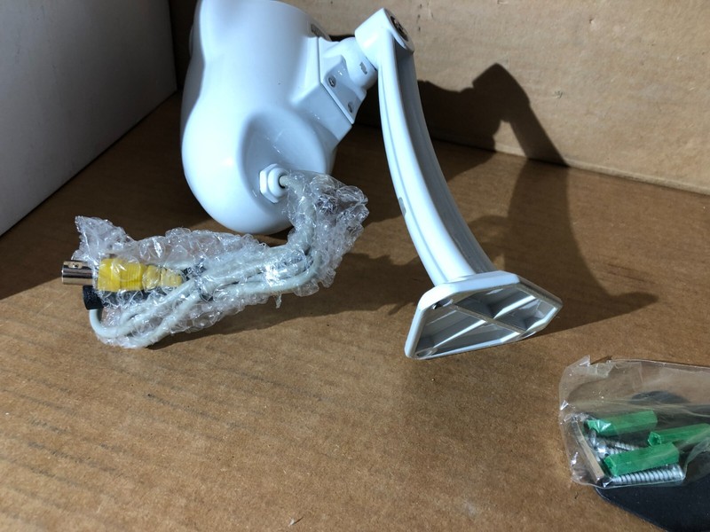 ATR IR Color CCD WEATHERPROOF WHITE BULLET CAMERA CMBW068 NTSC Vp-p gallery