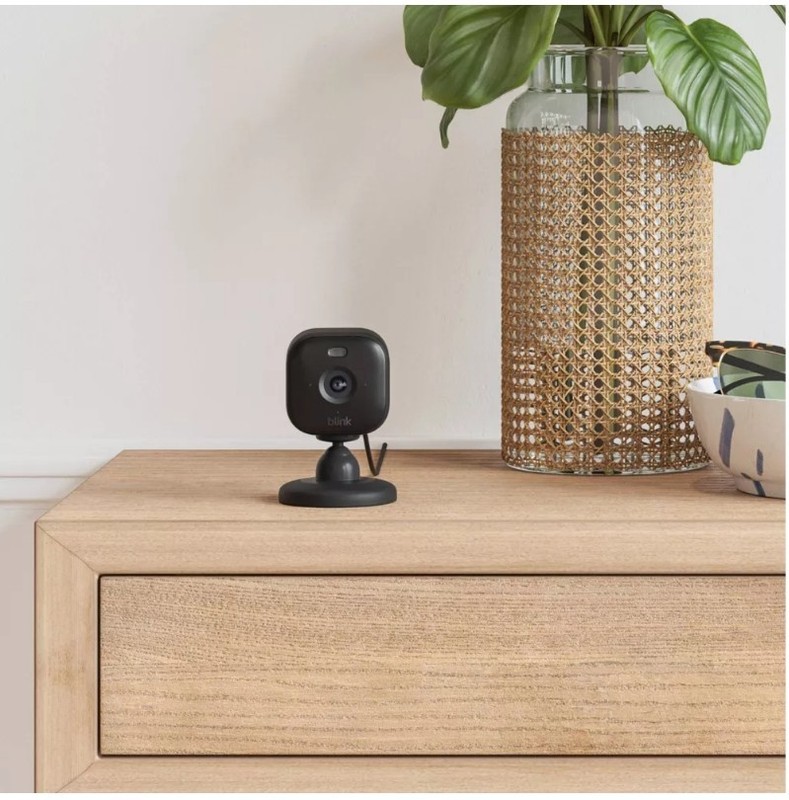 Blink Mini 2 1080p Security Camera with Built-in Mic - Black gallery