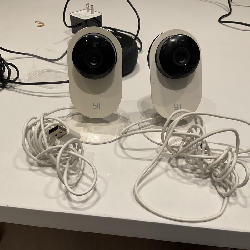 4x Used Yi Home Security WIRELESS wifi Video Surveillance Camera 1080p 720p