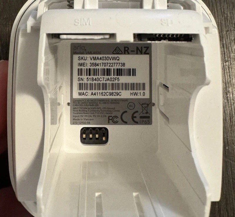 INCOMPLETE Arlo Go Mobile HD Security Camera with 4G LTE Connectivity (VML4030) gallery