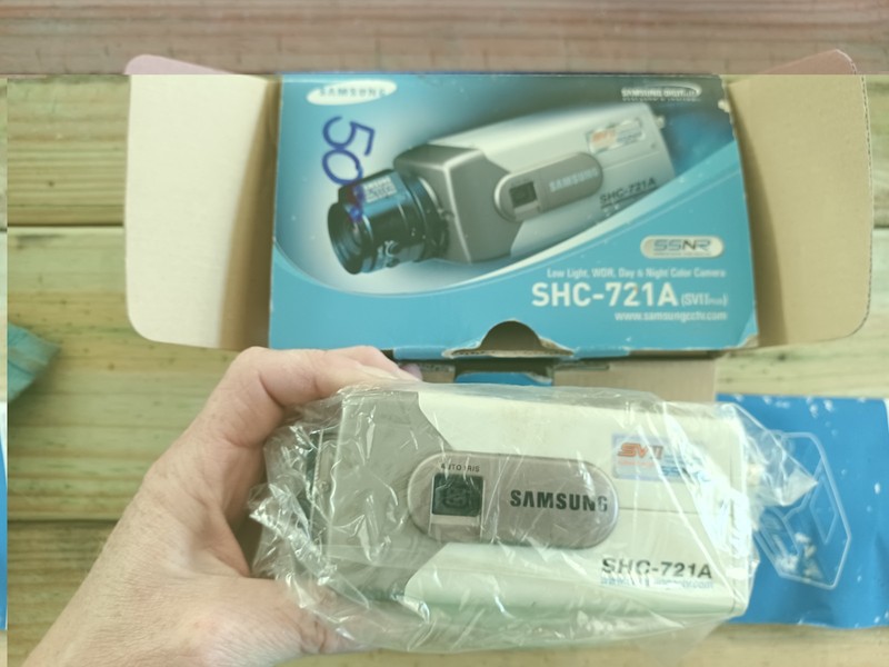 4 Samsung security camera ( 4 different cameras) gallery