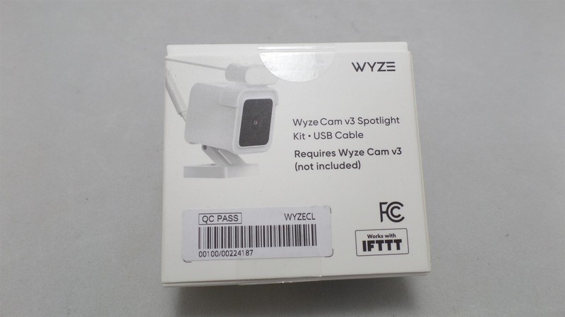 WYZE WYZECL SPOTLIGHT KIT FOR CAM V3 1080P HD SECURITY, CAMERA NOT INCLUDED NEW! gallery