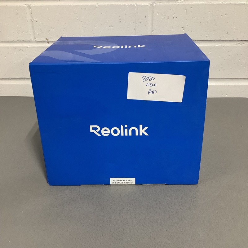 Reolink Go PT Ultra 4K 4G LTE PT Outdoor Battery Powered Camera with Solar Panel