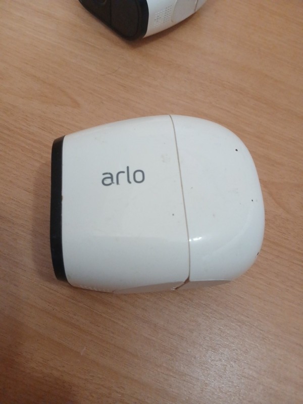 Netgear Arlo Pro VMC4030 1080p HD Wireless Cameras W/ Battery & Mounts- TESTED gallery