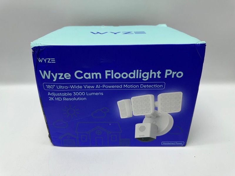 WYZE Cam Floodlight Pro 2.5K QHD Outdoor Wi-Fi Smart Security Camera – White