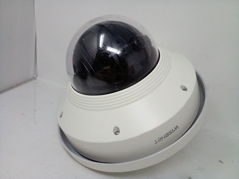 Techwin Wisenet IP Camera Indoor/Outdoor White/Aluminum {Rotate Lens-180'/220'} gallery
