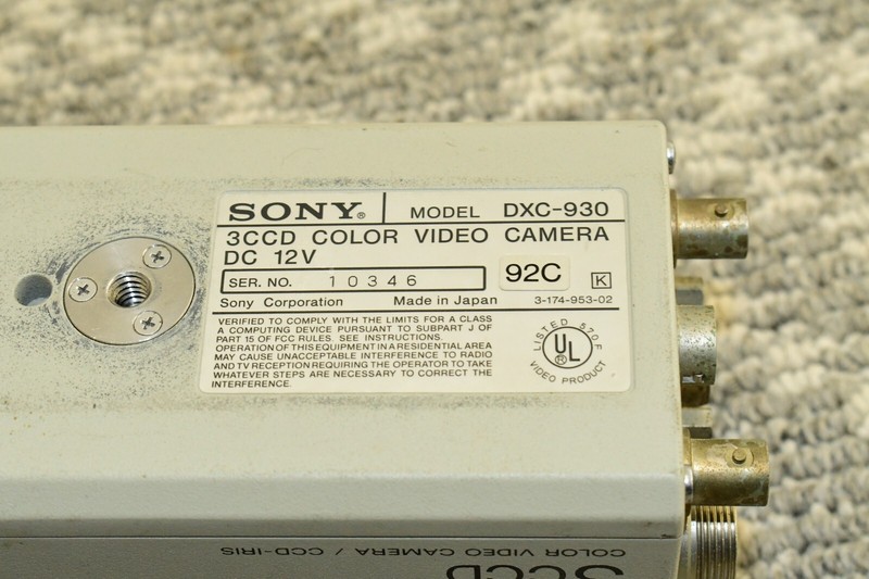 Sony DXC-930 3CCD Color Security/Surveillance Video Camera CCD-Iris - Untested gallery