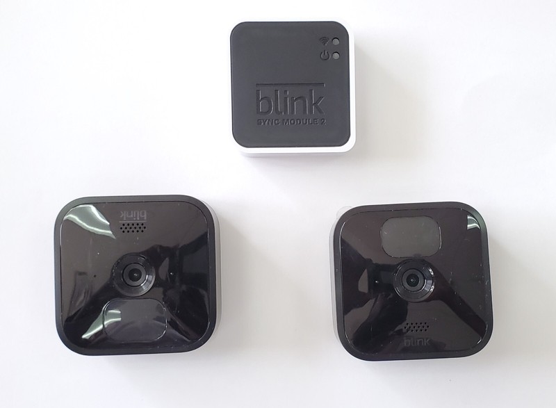 Blink outdoor battery powered security cameras 2 camera system(D3)