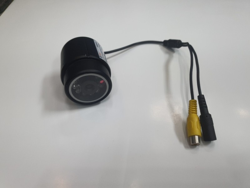 Q-See Night Color Weatherproof CMOS Outdoor Security Camera Model QSM2018