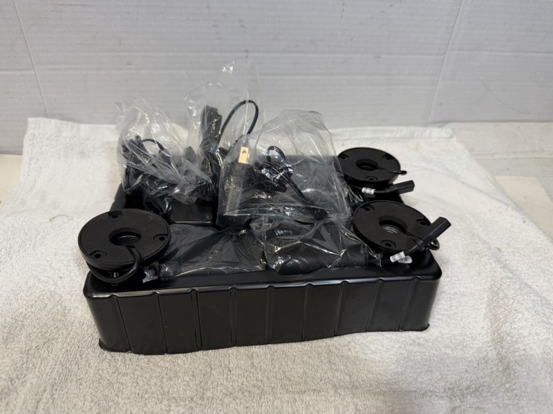 3 Zmodo HD IP Wireless Cameras ZP-IBH15-W w/Power Cords/NO ANTENNAS-BLACK-READ