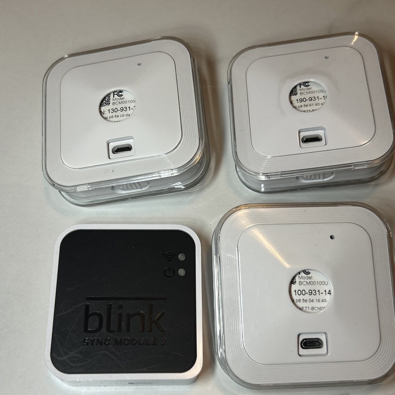 Blink Outdoor Cameras Lot(3)+Sync Module 2 – FOR PARTS / NOT WORKING–Registered gallery