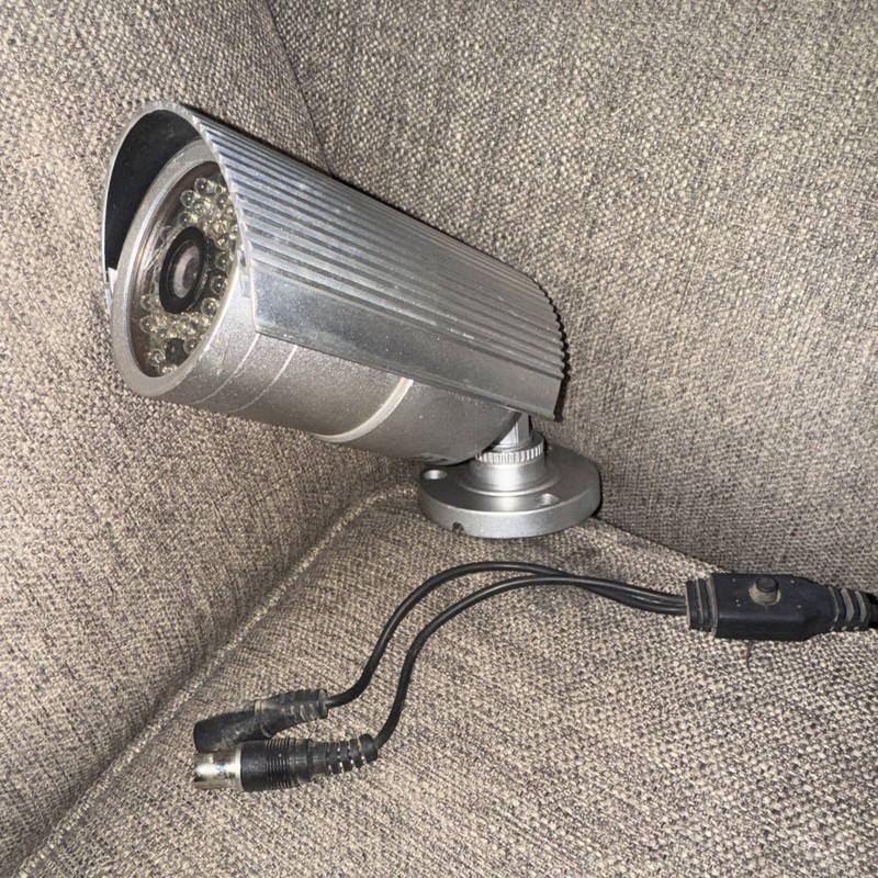 Used BIPRO-540L4 Outdoor IR CCTV Security Camera – NTSC / 3.6 mm Lens / 12 V DC