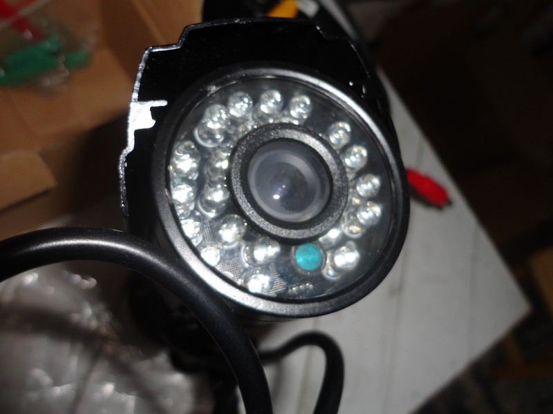 4pk w/ BNC's / Swann SWPRO-510CAM / 540 TVLs / Viewing Angle of 60° w/ Power gallery