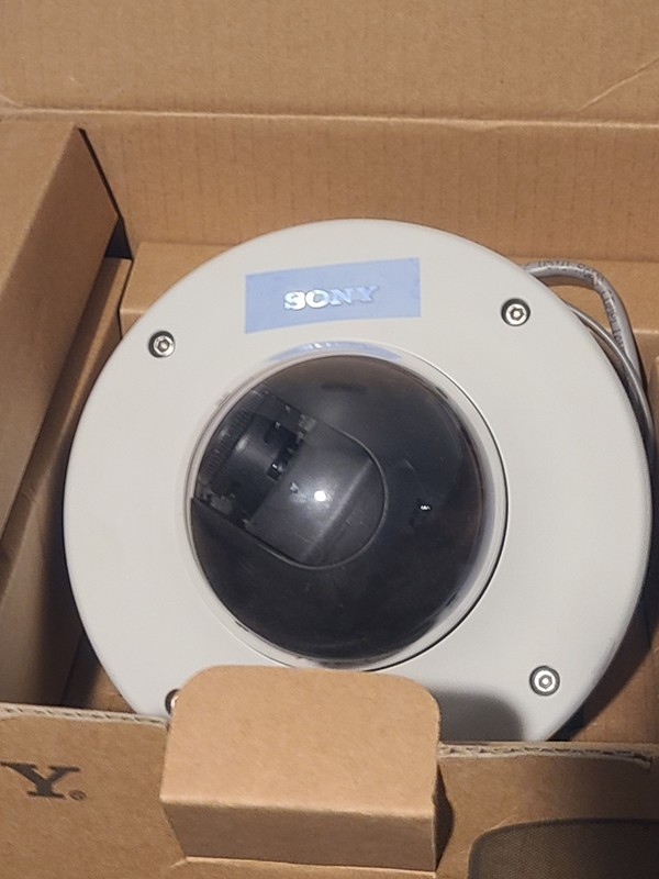 Sony Ipela SNC-DM160 Surveillance Camera Open Box gallery