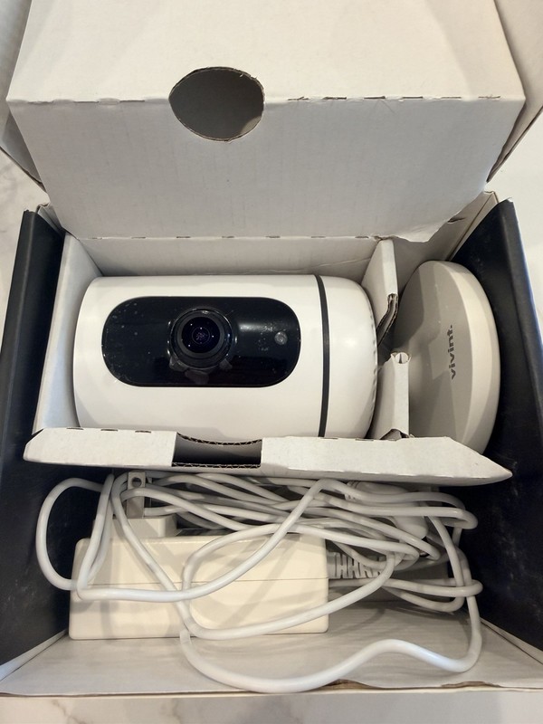 Vivint Indoor Camera 1080p Wi-Fi IP Wired Indoor Cam w/ Mount & Power Adapter gallery