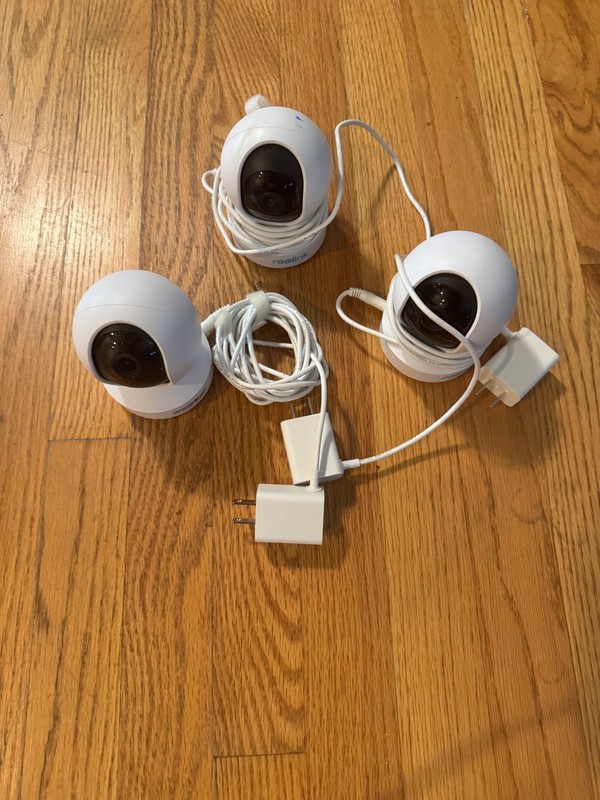 (3x) REOLINK 2K Indoor Security Camera E1, Plug-in 2.4G Wireless WiFi