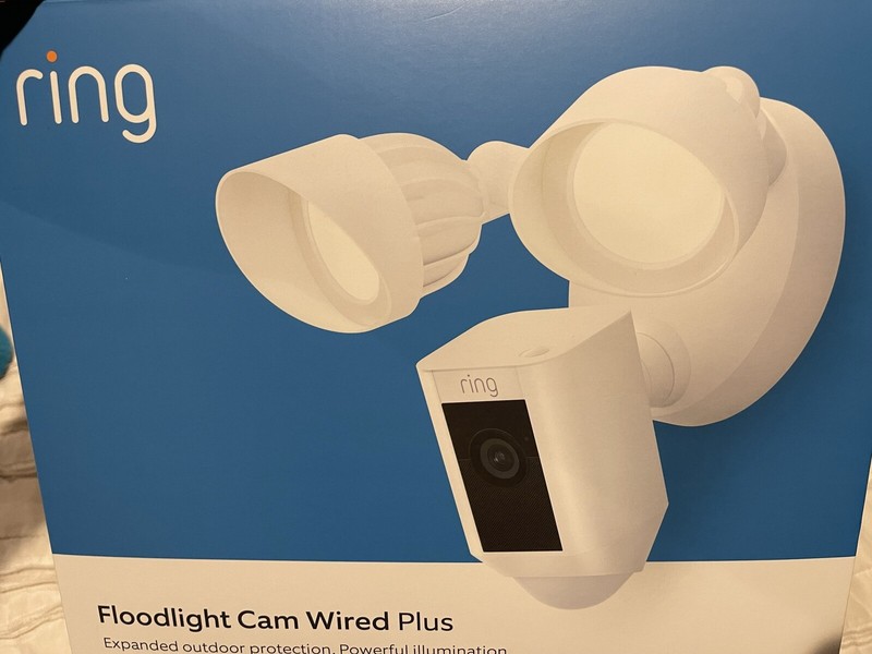 Ring Floodlight Cam Wired Plus – White